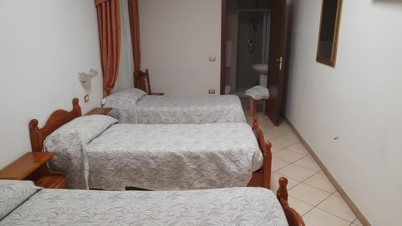 Hotel 4 Mori Cagliari Dış mekan fotoğraf